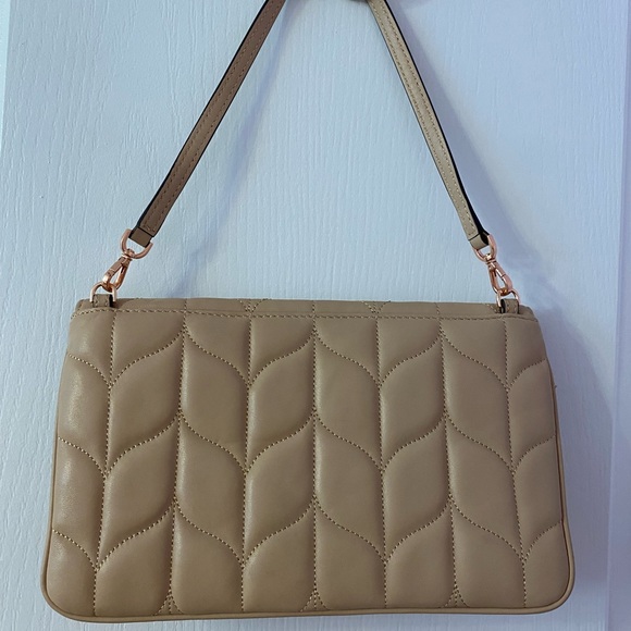 MICHAEL KORS beige padded leather clutch/shoulder bag with strap - Picture 7 of 12